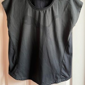 Puma tshirt never worn